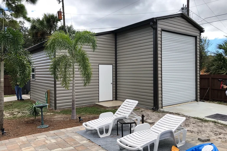 Steel Garage Building with Lean-to