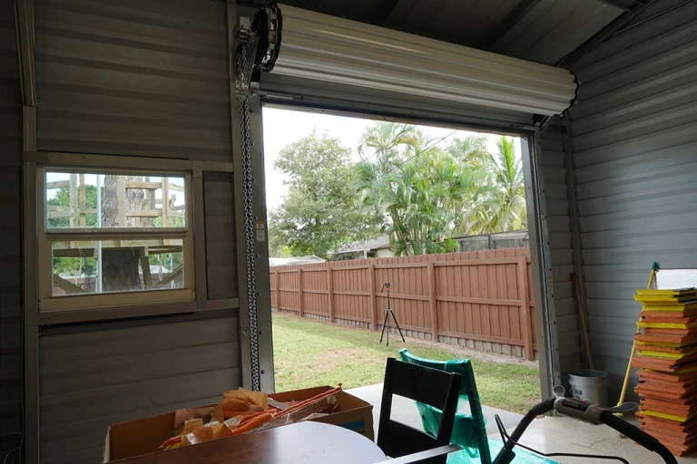 Steel Garage Building with Lean-to