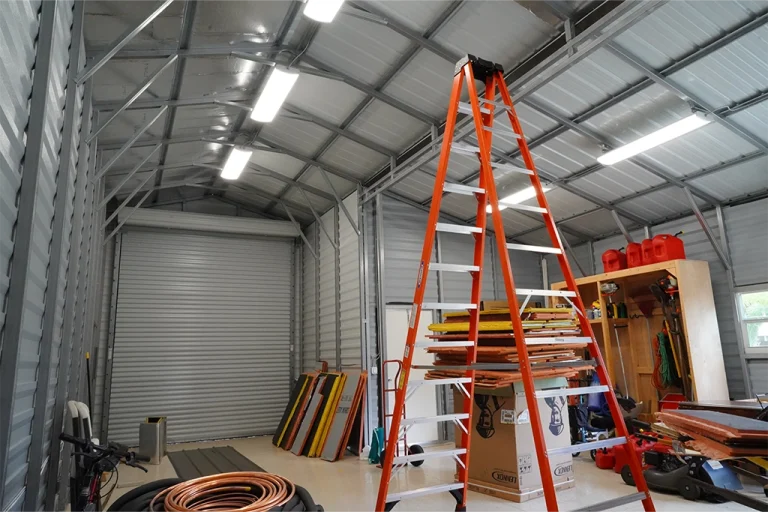 Steel Garage Building with Lean-to