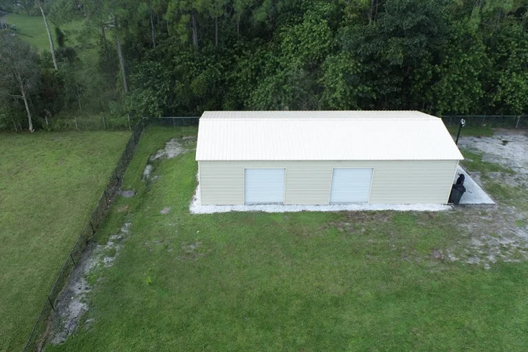 3 Car Garage in Florida
